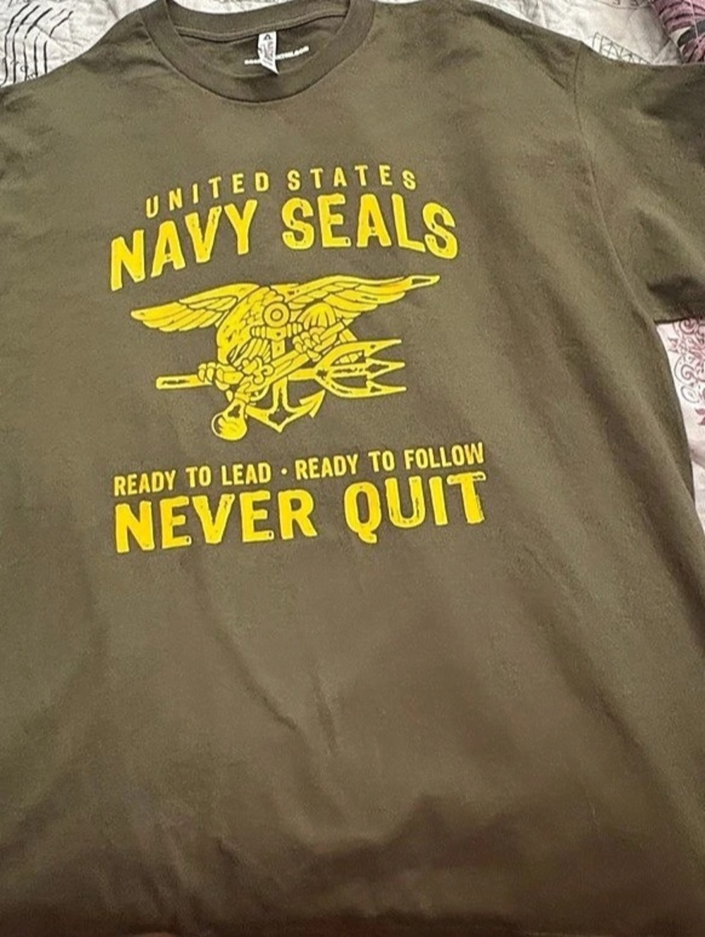 Boardwalk Tees United States Navy SEALs Never Quit T-Shirt Navy SEALs Graphic